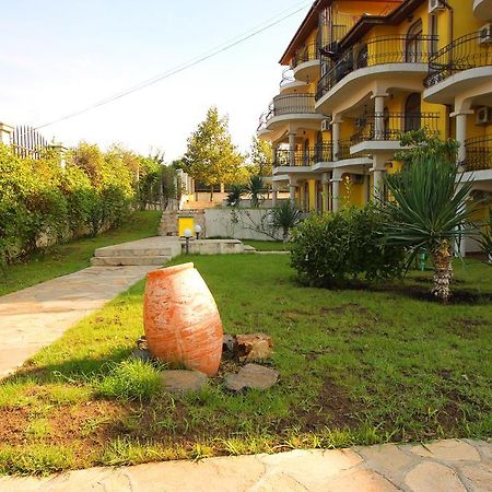 Menada Green Hills Apartments Созополь Экстерьер фото
