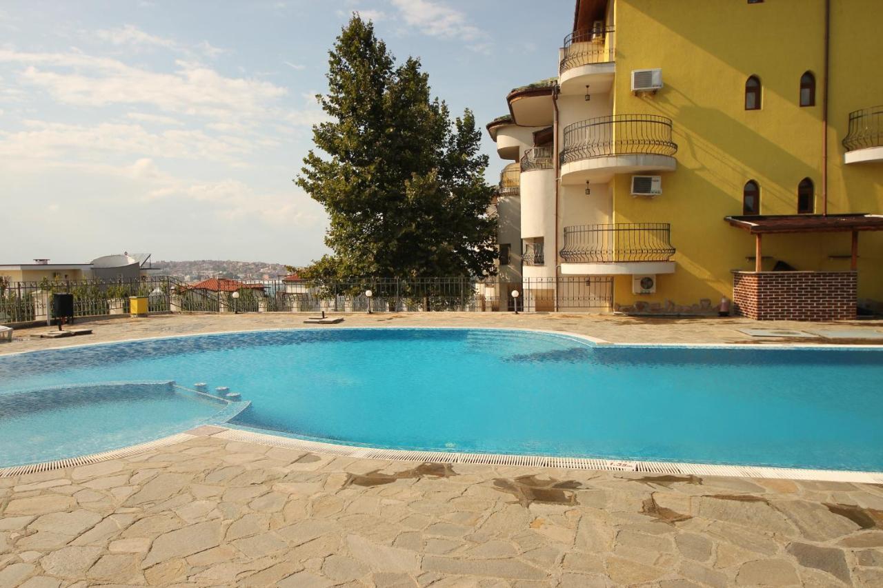 Menada Green Hills Apartments Созополь Экстерьер фото