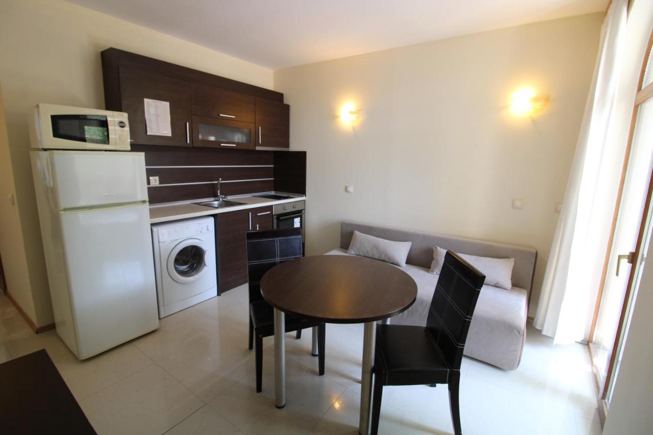 Menada Green Hills Apartments Созополь Экстерьер фото