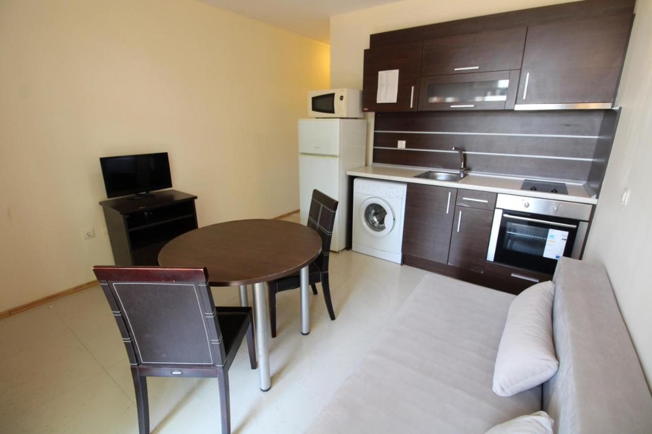 Menada Green Hills Apartments Созополь Экстерьер фото