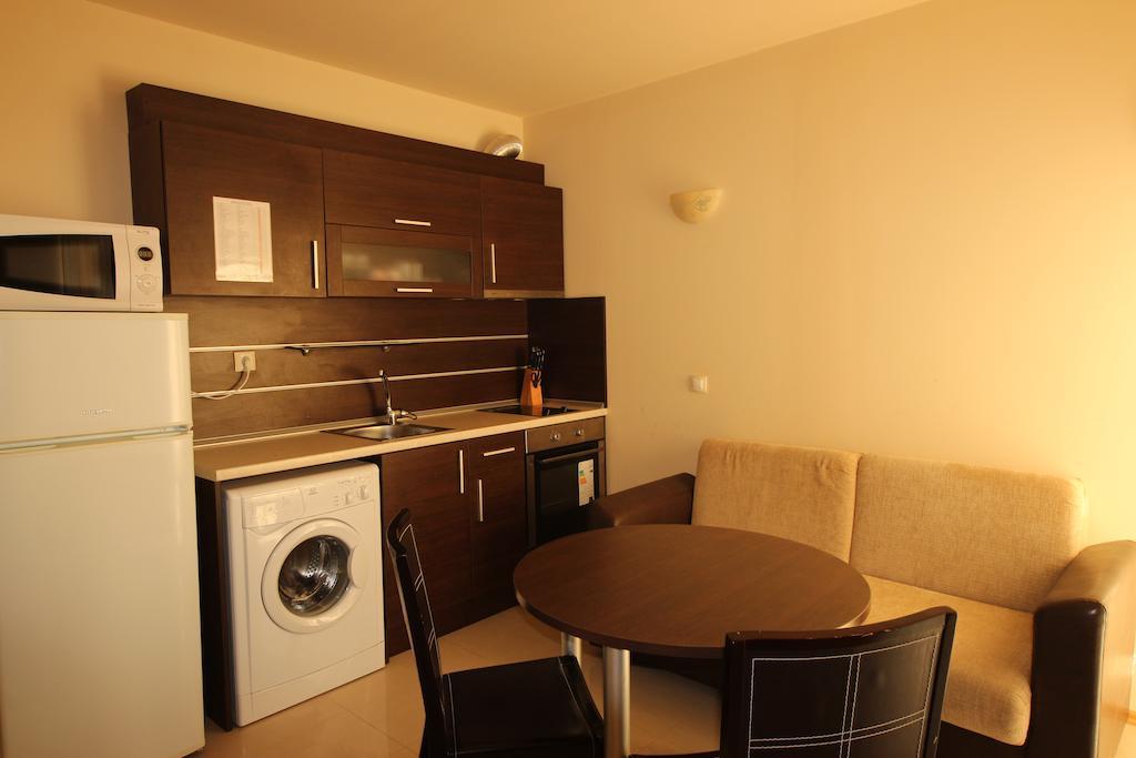 Menada Green Hills Apartments Созополь Экстерьер фото