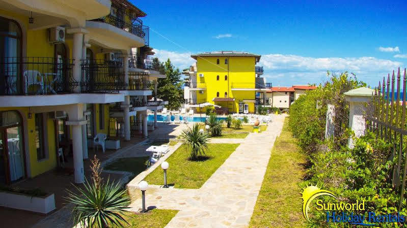 Menada Green Hills Apartments Созополь Экстерьер фото