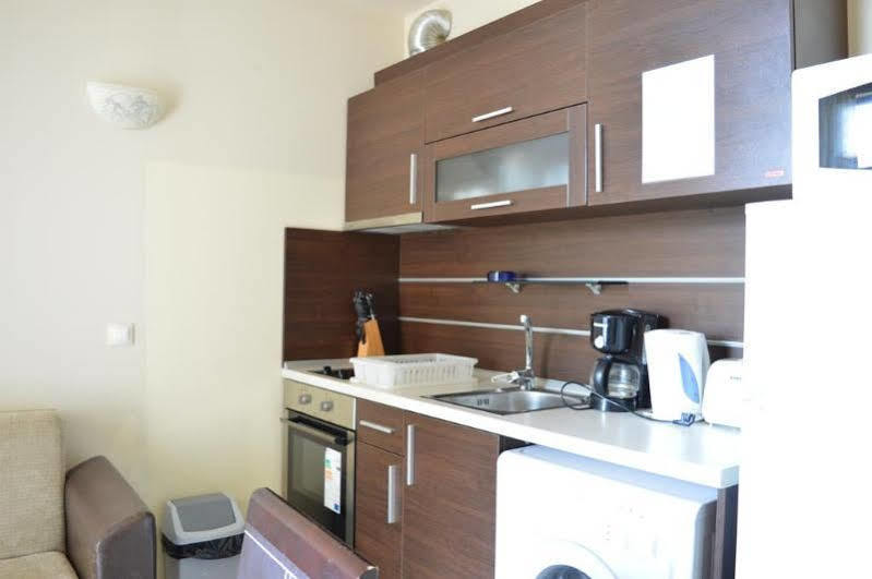 Menada Green Hills Apartments Созополь Экстерьер фото