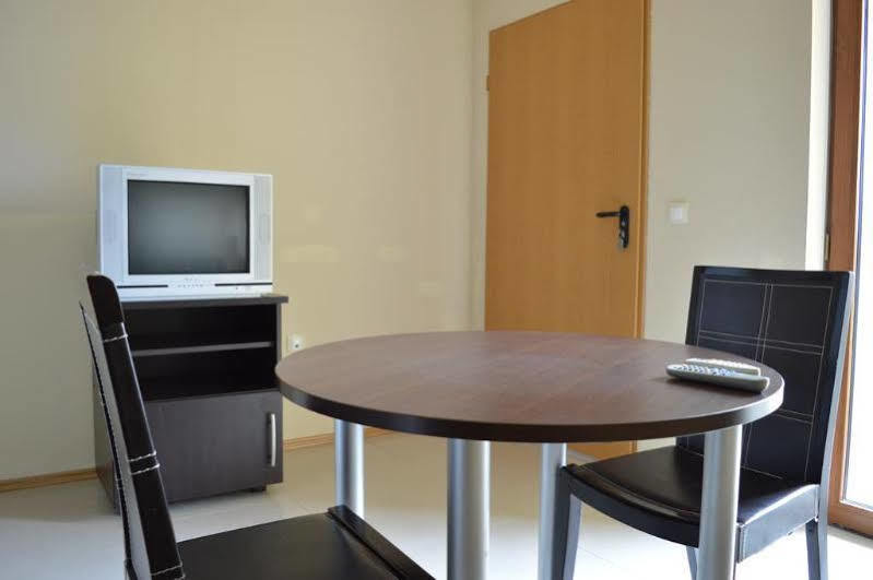 Menada Green Hills Apartments Созополь Экстерьер фото
