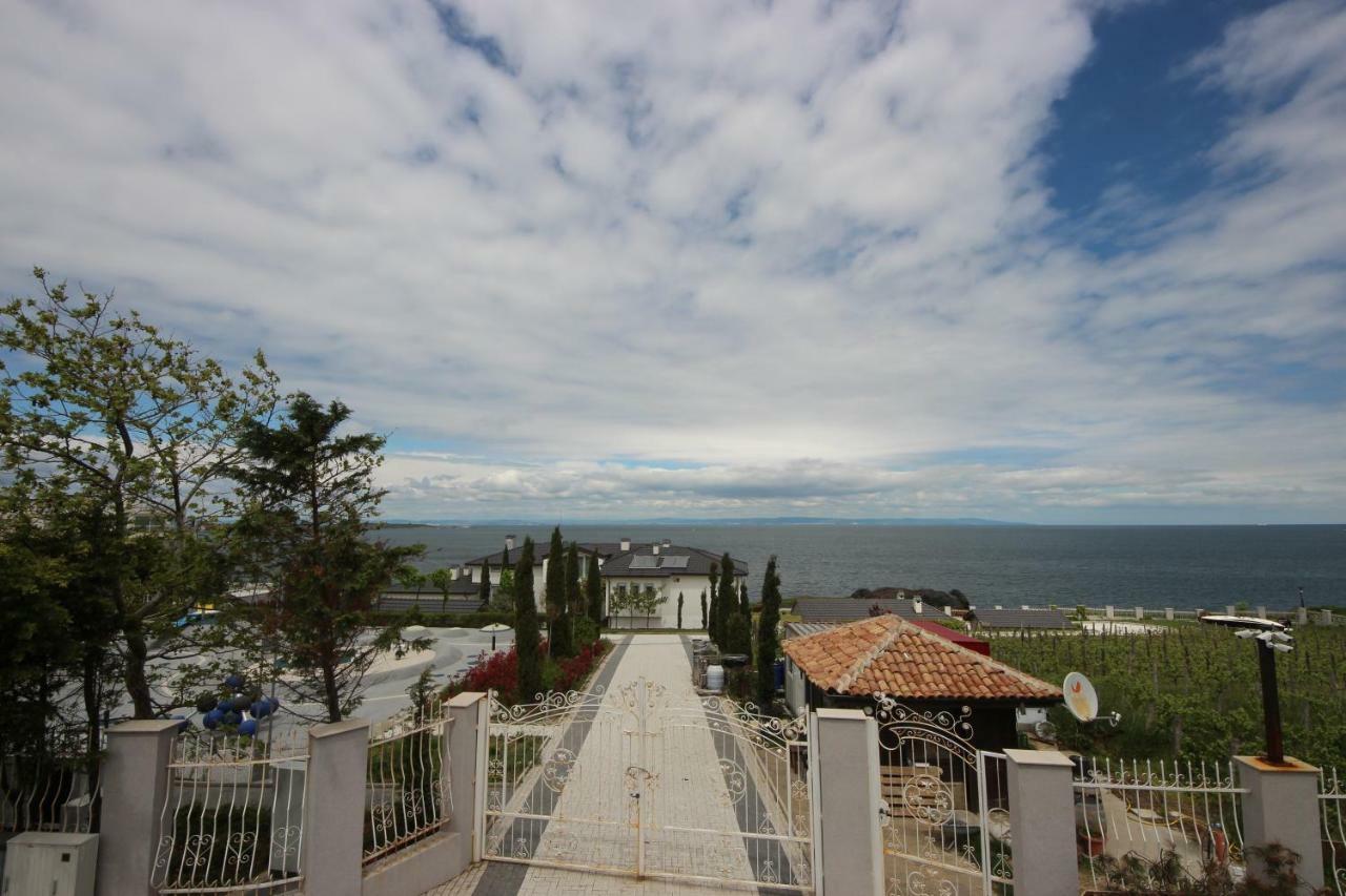 Menada Green Hills Apartments Созополь Экстерьер фото